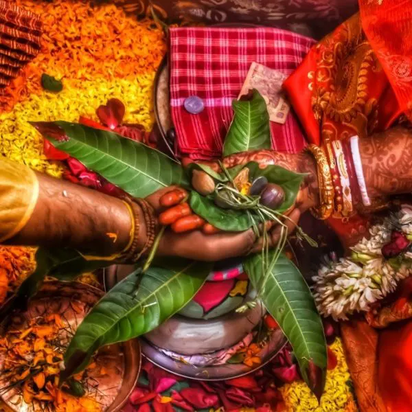 Bengali wedding ritual hand in hand